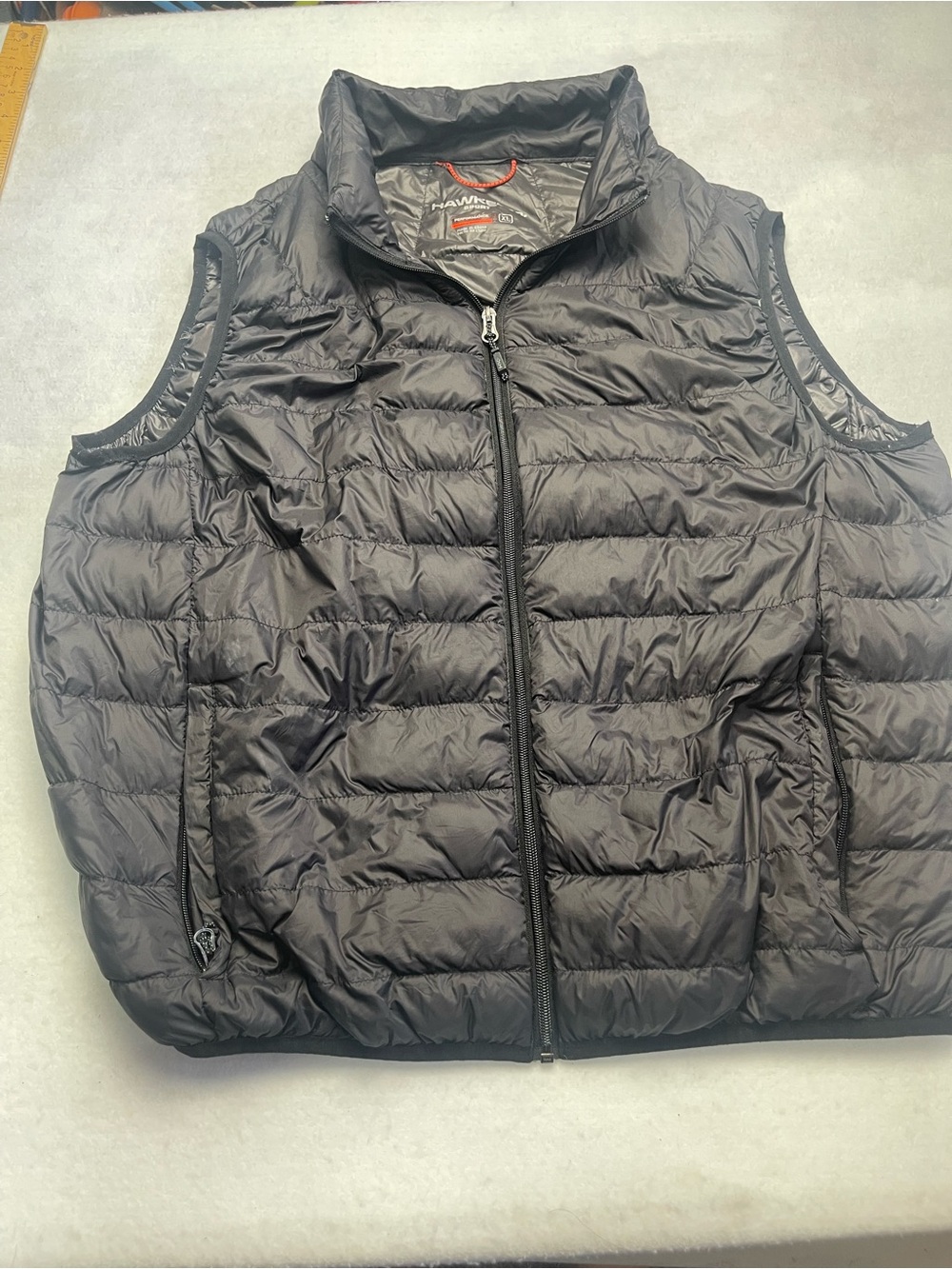 Hawke & Co Men’s Black Quilted Lightweight Vest